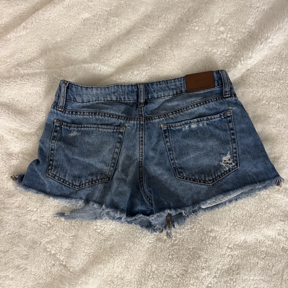Aeropostale Ripped Blue Jean Shorts - Picture 3 of 6